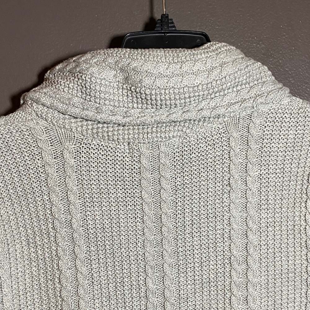 Jeanne Pierre Light Gray V-Neck Shaw Collar Cable Knit Sweater - Picture 4 of 7
